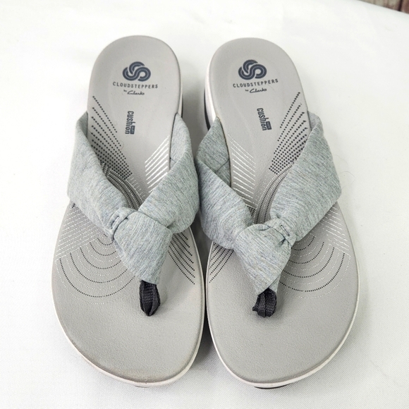 Clarks Cloudsteppers Arla Glison Flip Flops Gray Fabric - Picture 1 of 6